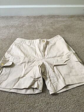 Chaps Women's 8 Khaki Beige Shorts Pockets Casual